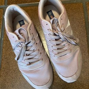 Pink / Beige Sneakers